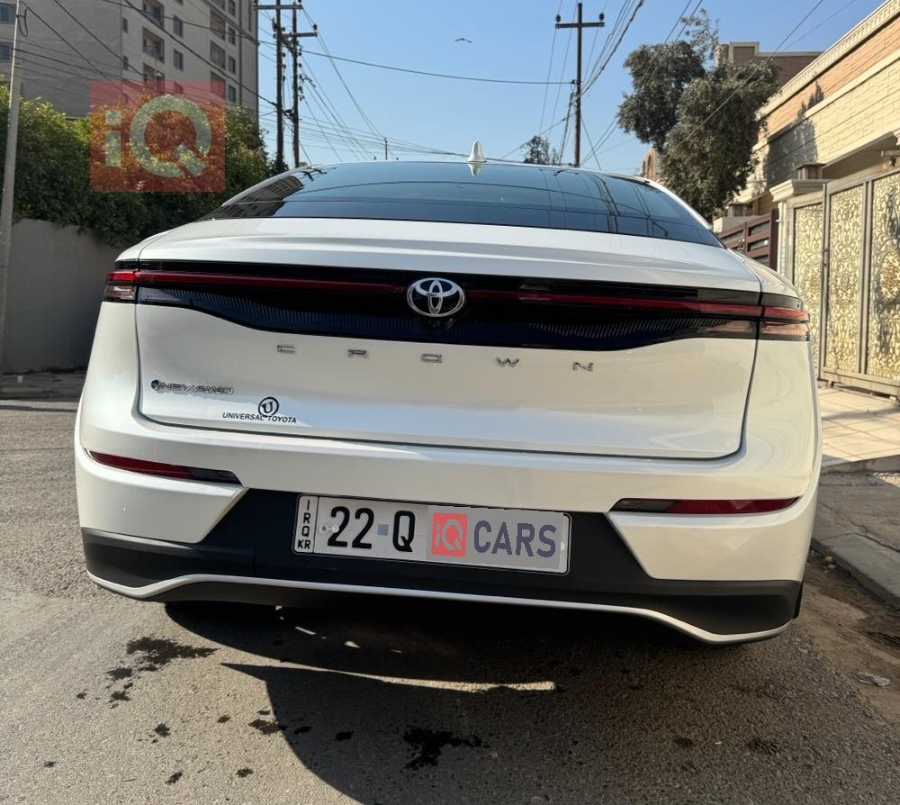 تۆیۆتا کراون